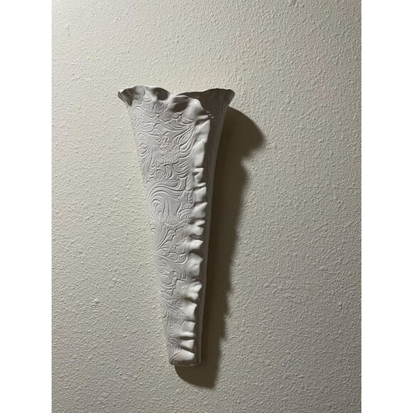 Vintage White Embossed Ceramic Wall Pocket Vase 13.5" - Picture 5 of 5